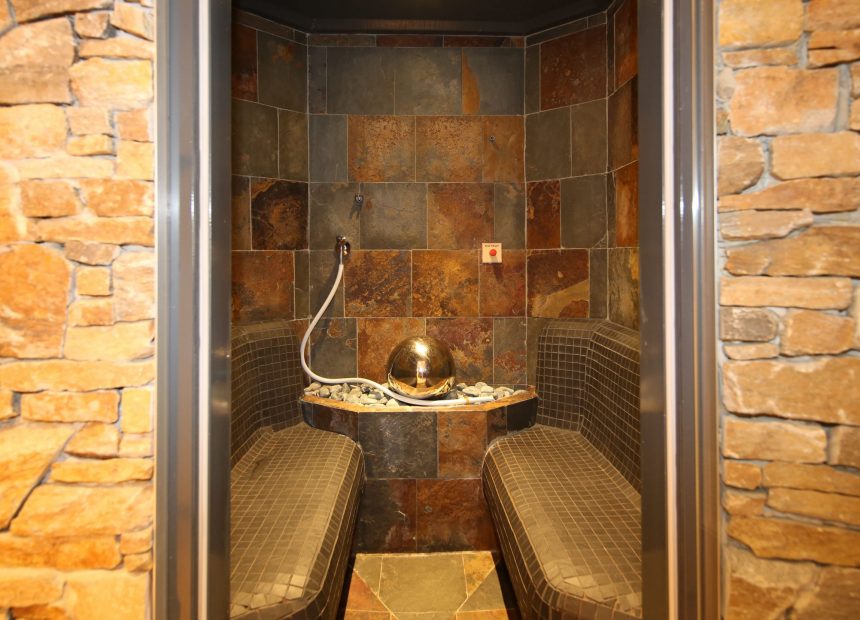 Dampfband im Wellnessbereich im Naturhotel Lärchenhof